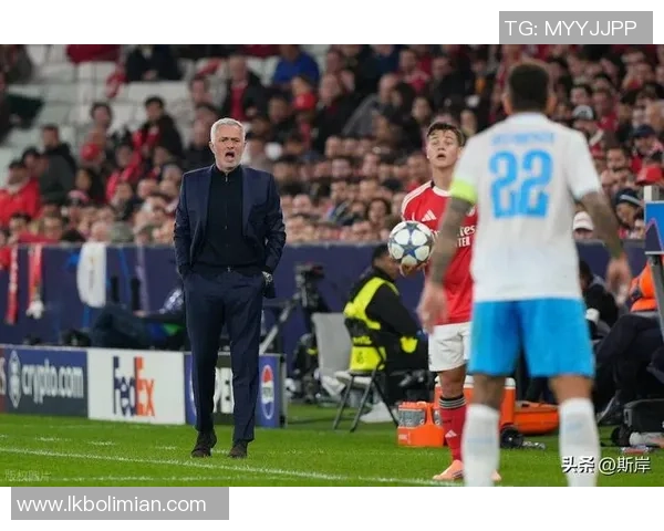 意甲激战：本菲卡大胜利物浦红牌事件引发全场热议与转会传闻