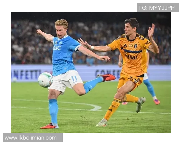 欧冠大战：那不勒斯与尤文图斯激战成平局全场沸腾瞬间回顾