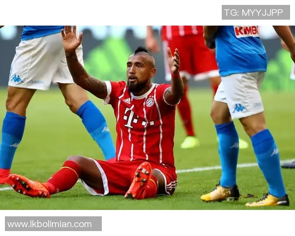 世界杯精彩对决那不勒斯与拜仁激战成平引发争议判罚热议 世界杯精彩对决那不勒斯与拜仁激战成平引发争议判罚热议