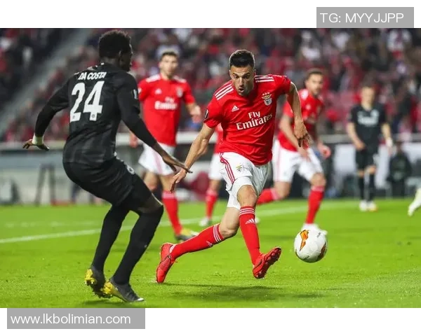 国王杯精彩对决拜仁大胜本菲卡神扑时刻点燃全场激情 国王杯精彩对决拜仁大胜本菲卡神扑时刻点燃全场激情