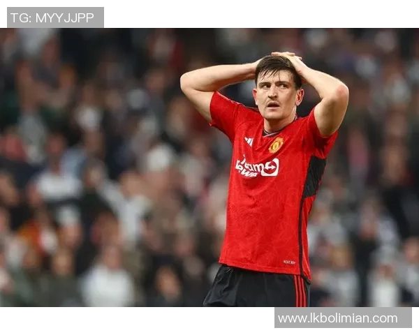 欧冠激战曼联与里昂战平帽子戏法引发争议判罚风波