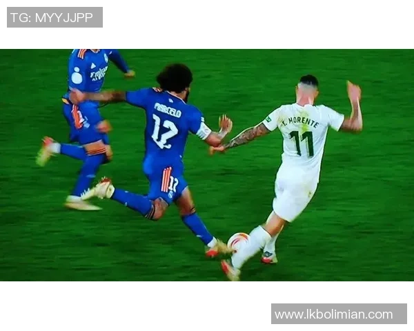 国王杯波尔图逆转里昂帽子戏法引发争议判罚全场沸腾 国王杯波尔图逆转里昂帽子戏法引发争议判罚全场沸腾